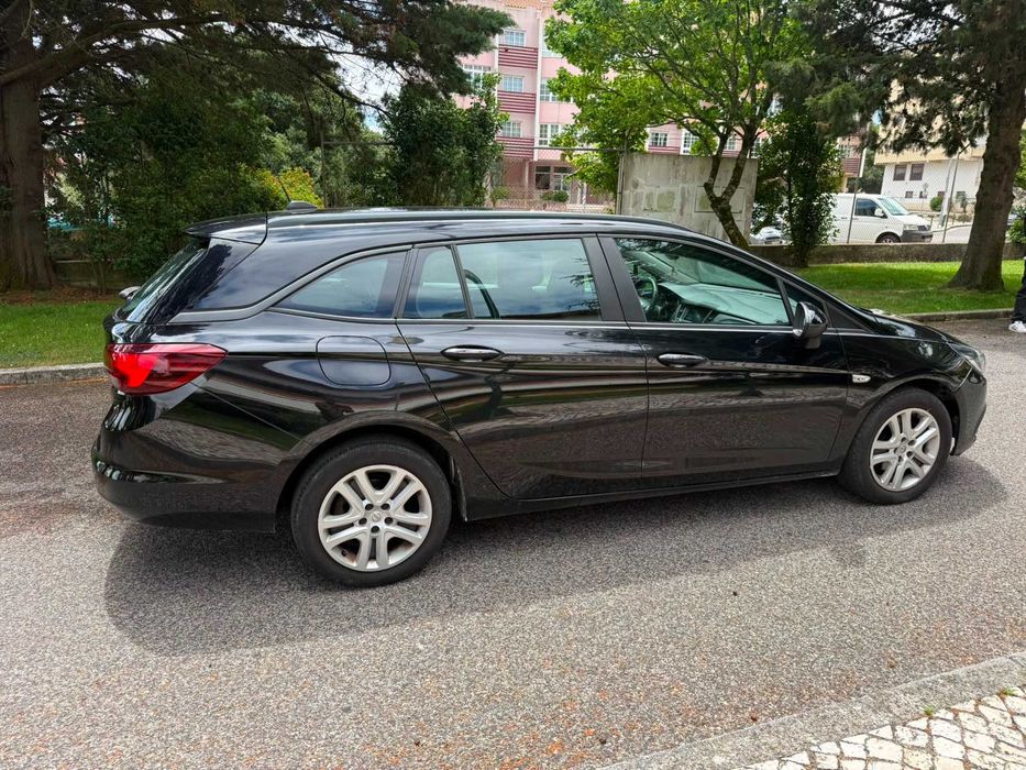 Opel Astra k Caravan 1.6 2018