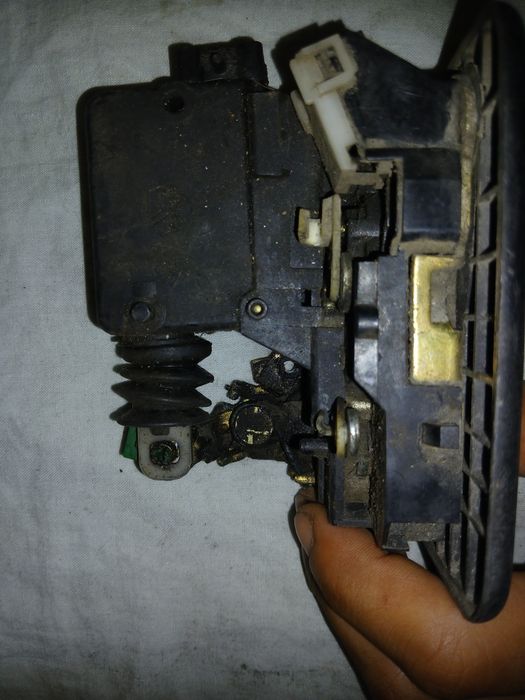 Fechadura Renault Clio I
