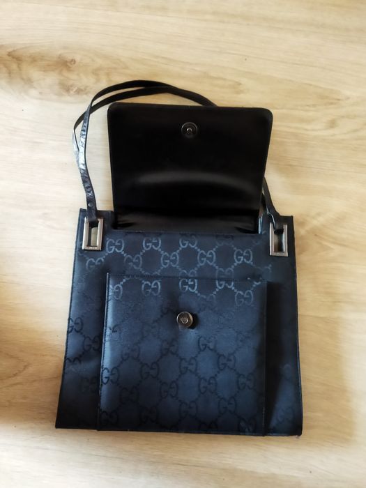 Pequena mala da GUCCI