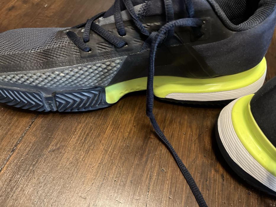 Tenis de padel adidas tamanho 44