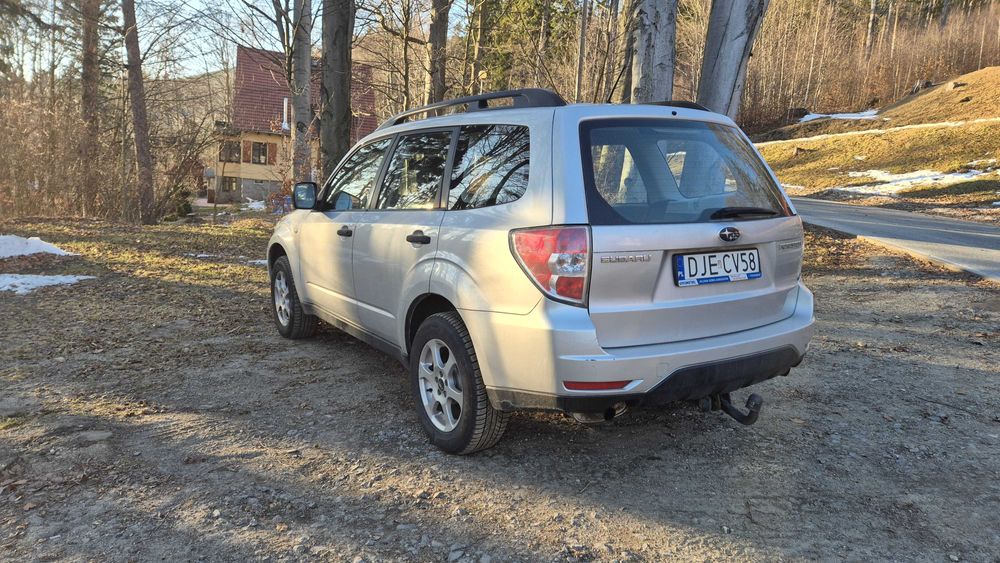 Subaru Forester 2.0 2010 rok 4x4