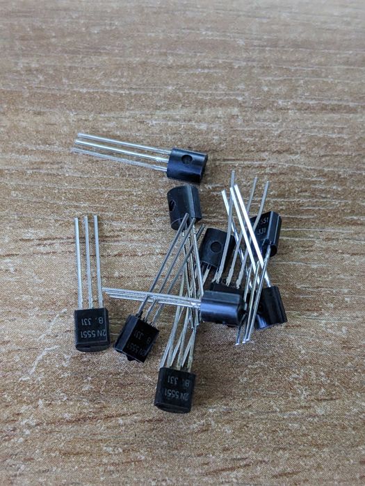 Транзистори A42, A92, 2N5401, 2N5551, S8050, S8550, 2N3906, 2N3904