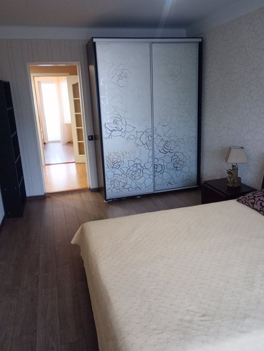 Продам 3-х кімнатну квартиру