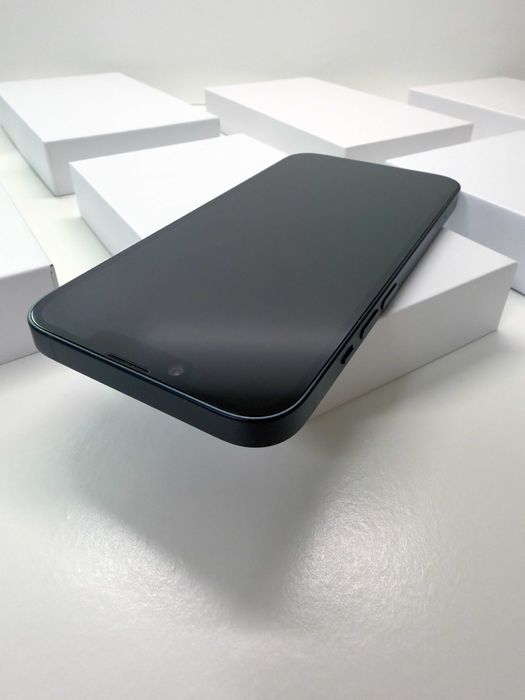 Apple iPhone 14・128GB・Meia-noite (Fatura e Garantia)