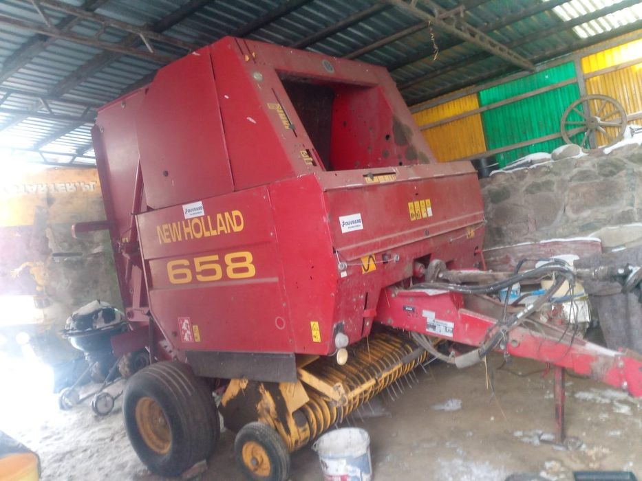 Prasa rolująca pasowa new holland