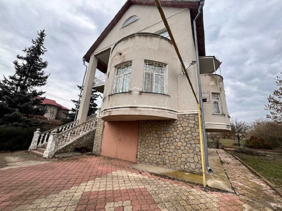 Добротный кирпичный дом у моря в Санжейке на 20 сотках