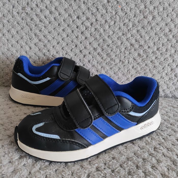 Buty sportowe Adidas 31