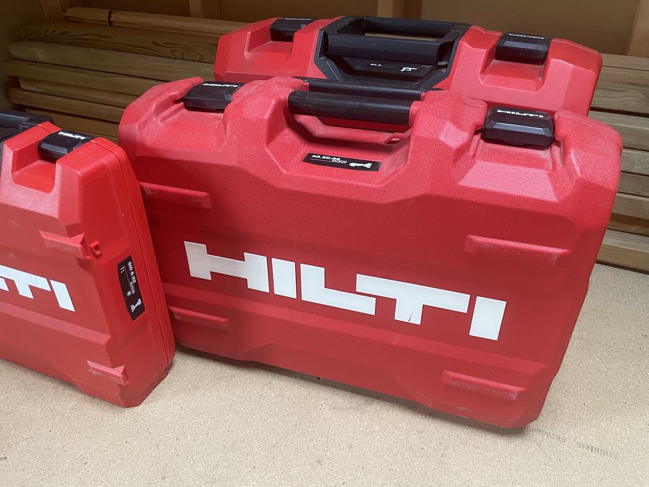Zestaw pustych walizek HILTI