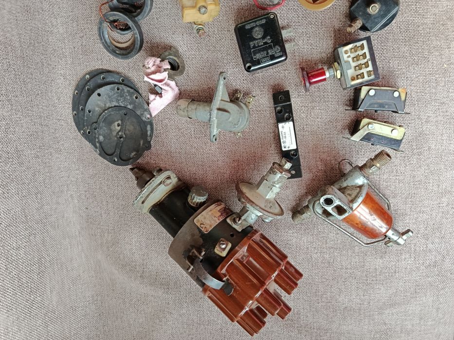 Разные запчасти. Фильтр, отстойник для компрессора ЗИЛ. Лот