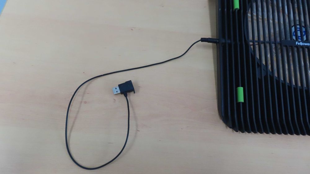 Base ventilada -  Fellowes para PC de 15 polegadas