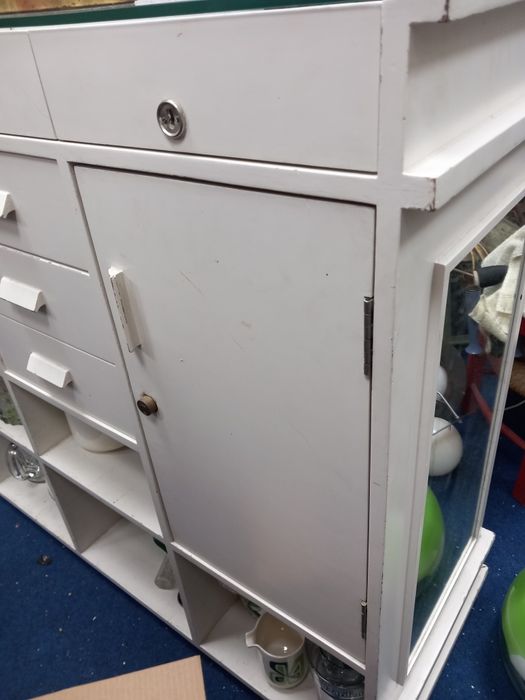 Bancada de loja em madeira