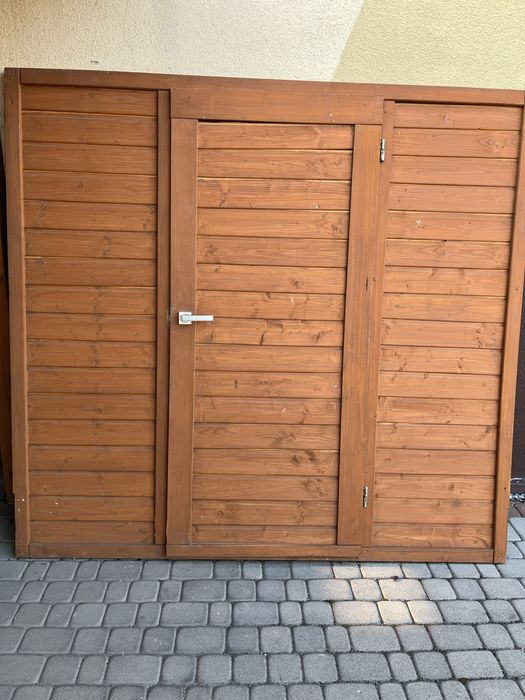 Drewniana Ścianka / Panel z Drzwiami do Altany Domku Ogrodowego – Solidna Konstrukcja