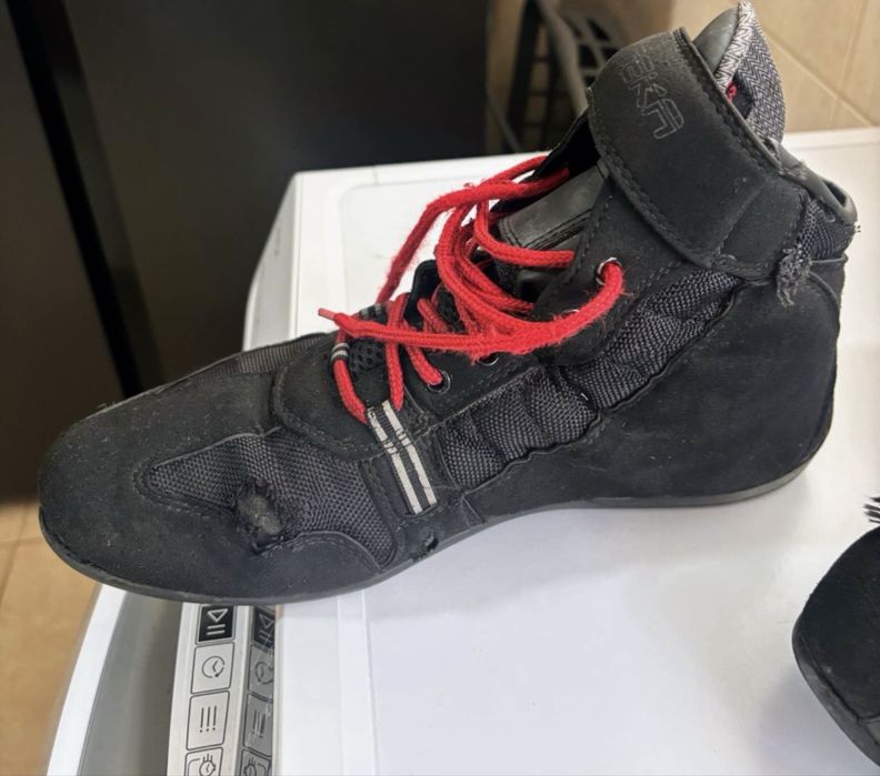 Botas de Moto Modeka Nº43 – Confortáveis e Seguras