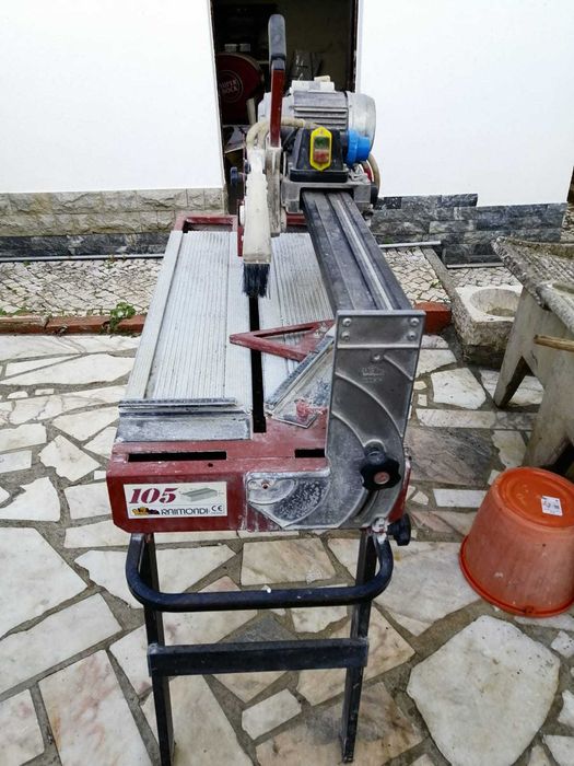 Maquina de corte eletrica a agua Raimondi