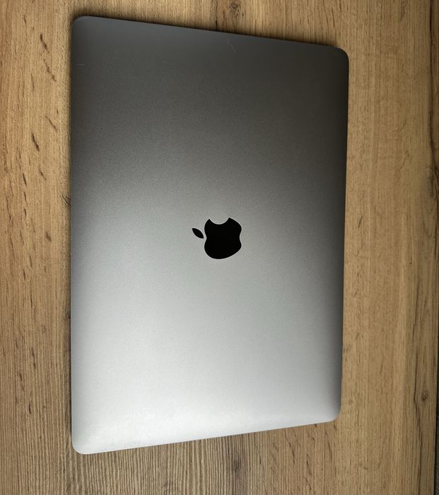 MacBook Air 13" 2020 (Core i5 / 8GB / 256GB) Space Gray