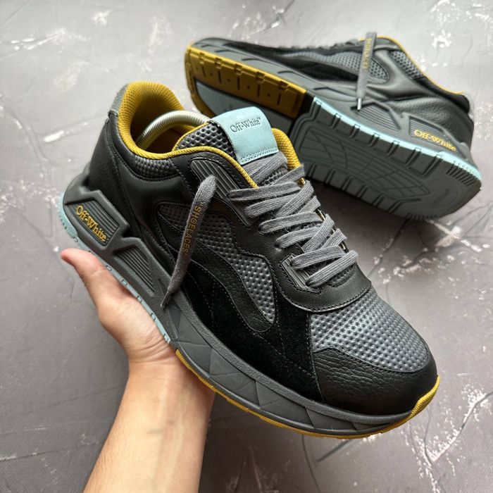 Продам кросівки Off-White Kick Off