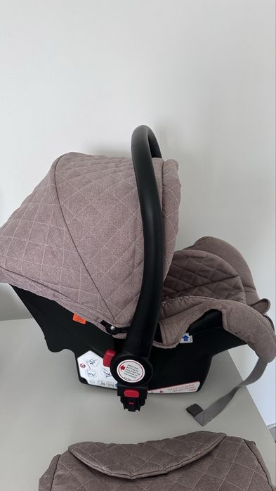 Vendo Ovinho bebe com canguru e bolsa