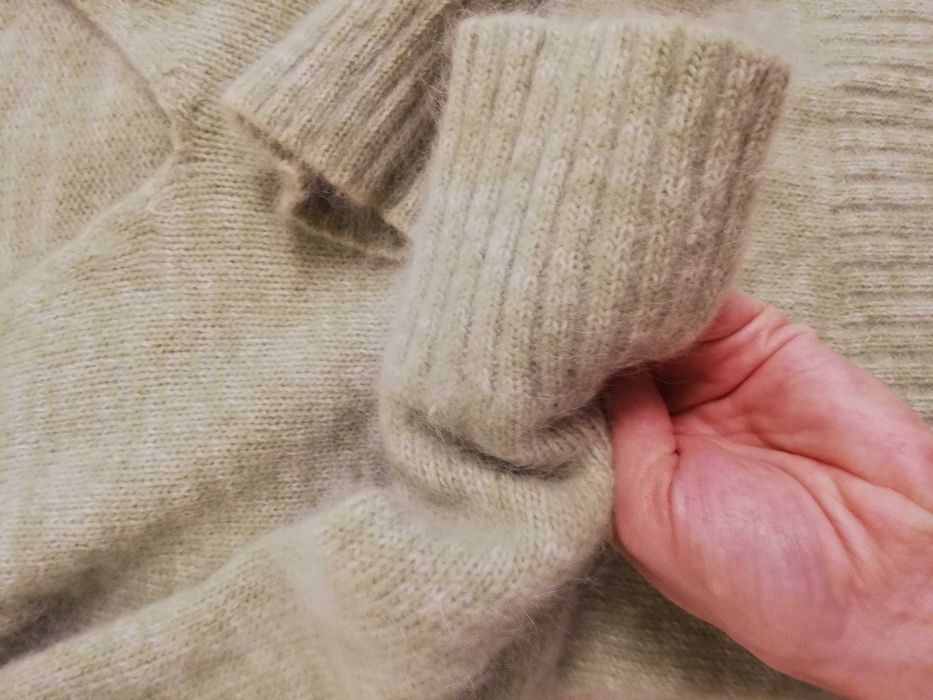 sweter s 36 Angora 100% Werrso sweter z angory s 36
