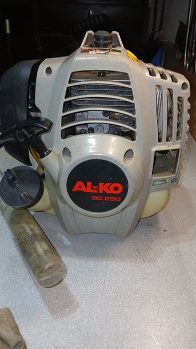 Kosa - podkaszarka spalinowa AL-KO BC250   3w1