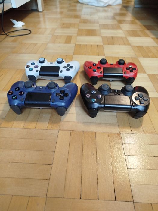 PS4 fat +6 gier + 2 pady dobre i 2 na części gratis