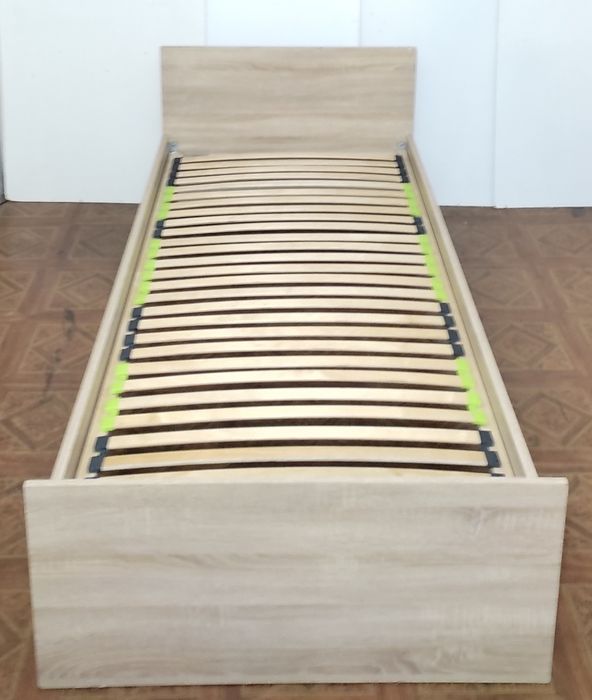 Łóżko IKEA  90x200 cm.Z Materacem FDM .