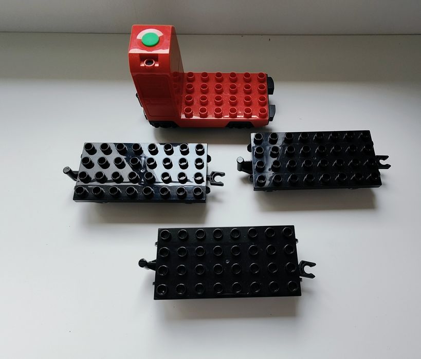 LEGO DUPLO Comboio/Trem Motorizado + 50+ Trilhos e Acessórios
