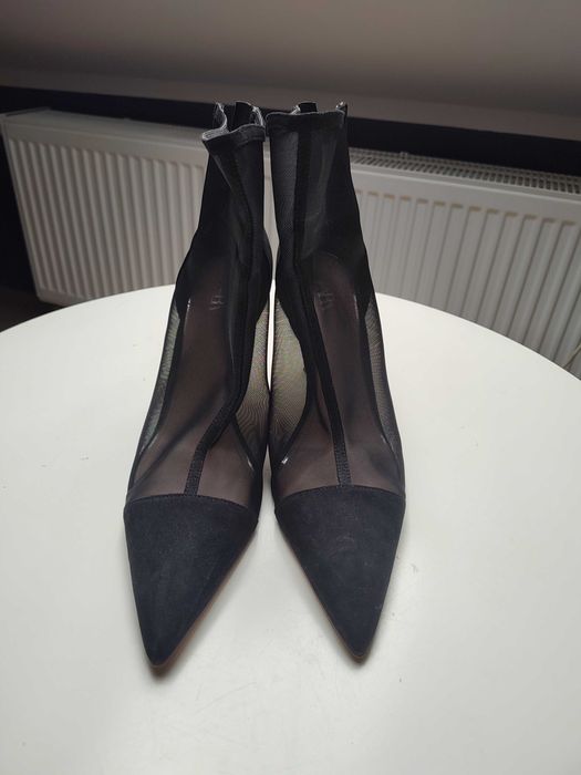 Eleganckie botki Zara z siateczką