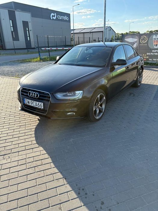 Audi A4 Limousine