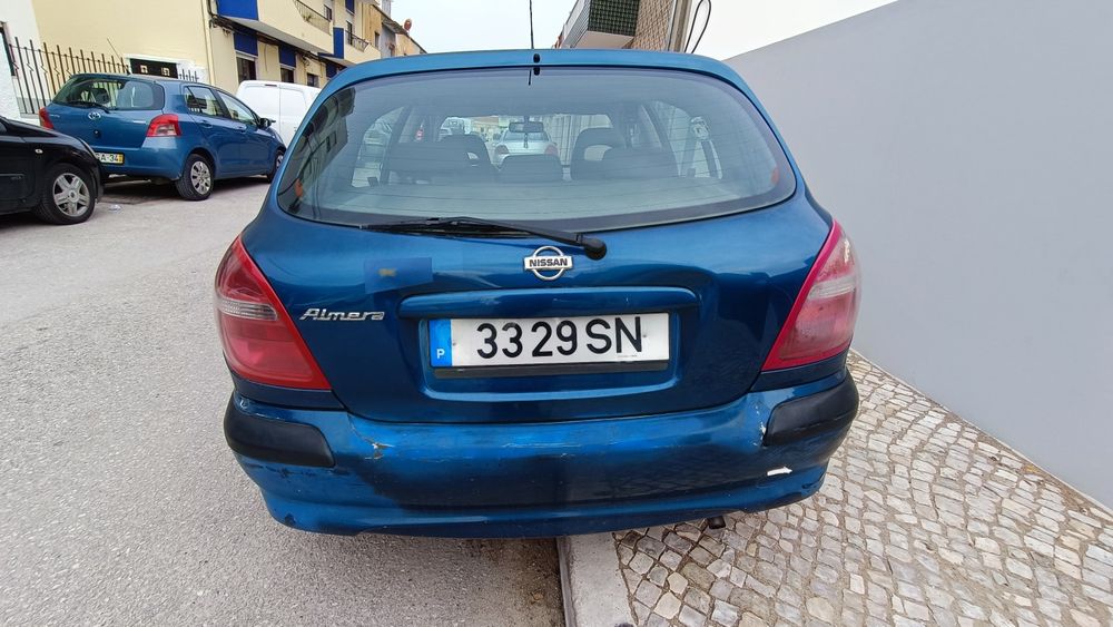 Nissan Almera 1.5 Gasolina