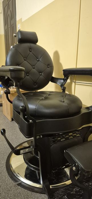 Fotel barberski retro REZERWQCJA