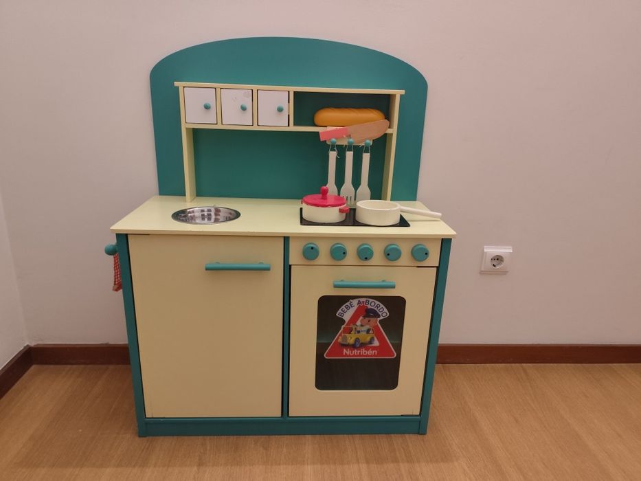 Cozinha de brincar para criança