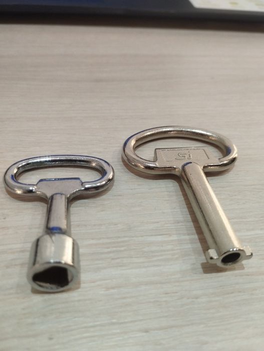 Ключ для замка шкафа управления / Для  щитів обліку, шаф управління.