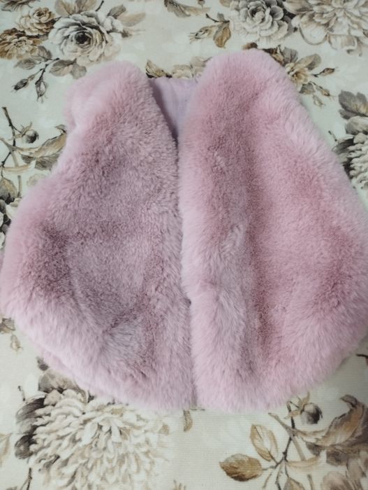 Желетка для дівчинки