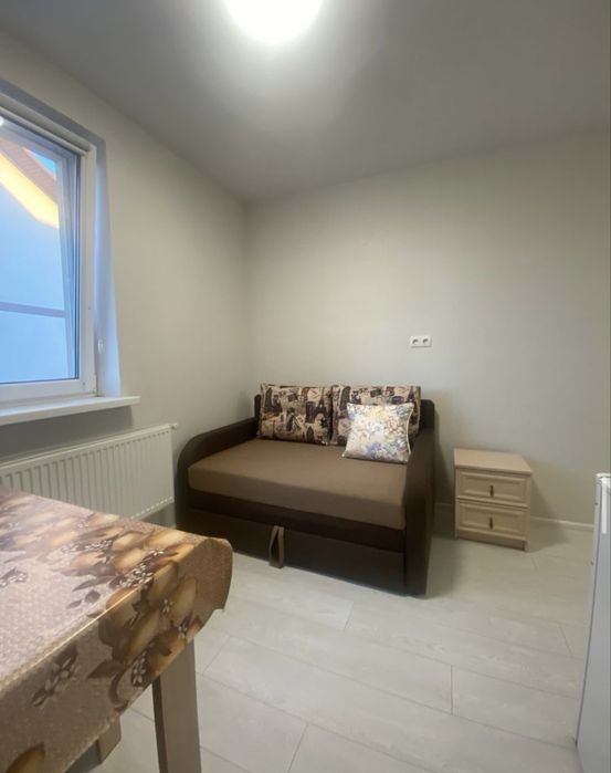 Оренда квартири це включно з ком.послугамив Хотові