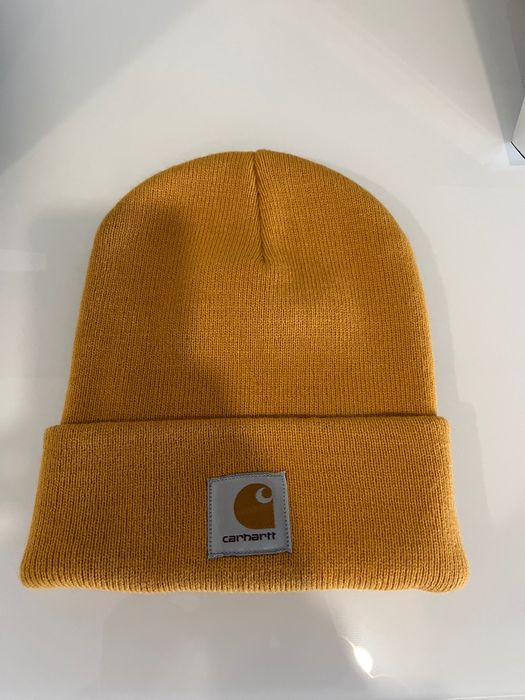 New Carhartt Beanie
