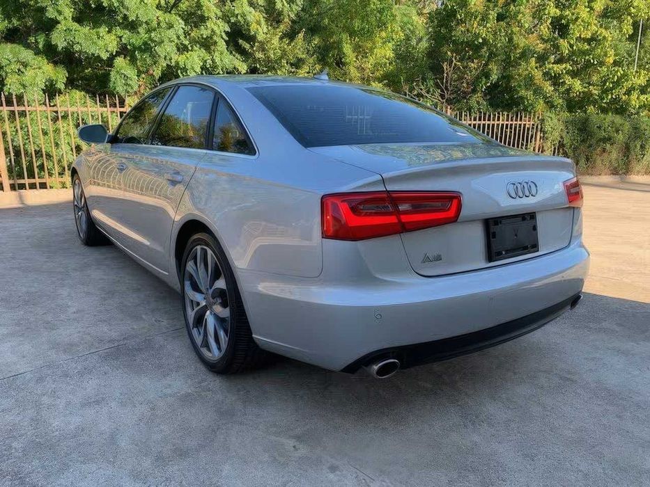 Audi A6      2013