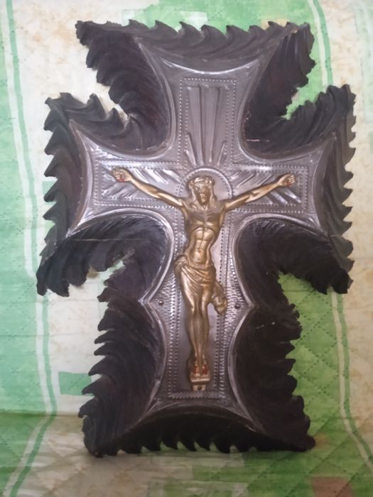 Продам настенный крест