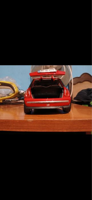 Carro de coleção 1/18 escala