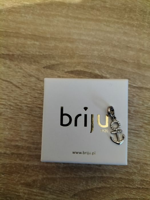 Charm Briju - kotwica - biżuteria