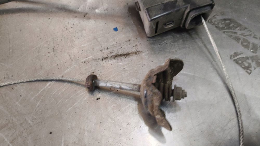 Mocowanie Winda Koła Zapasowego Volkswagen Crafter 7C0803660H