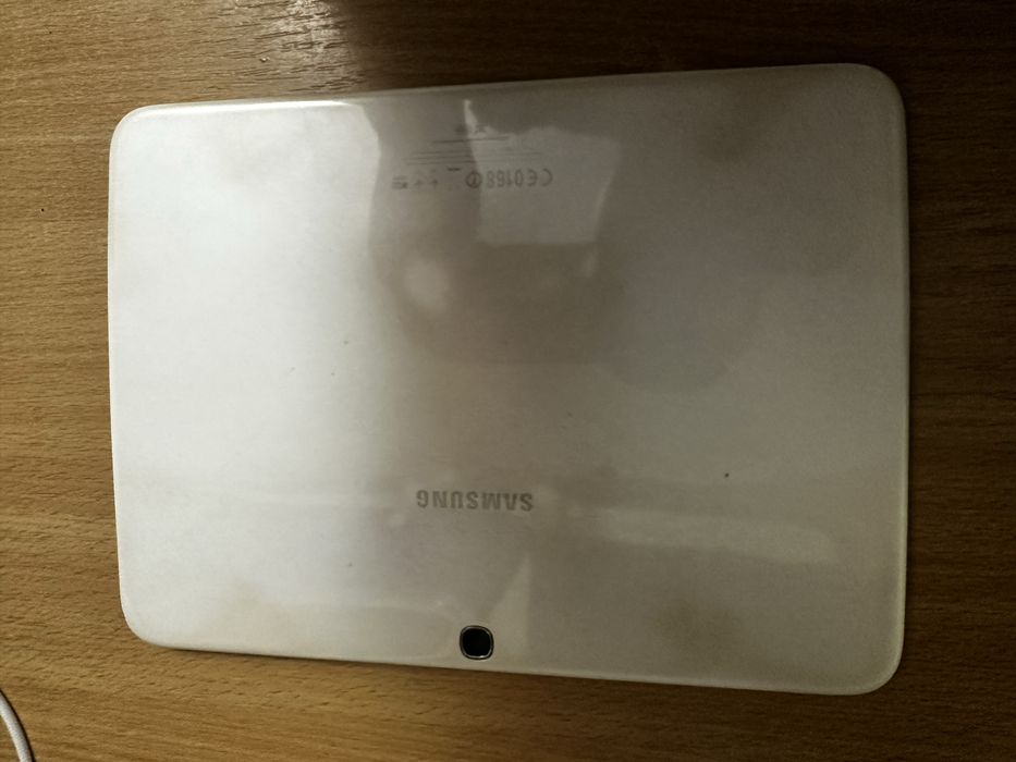 Планшет samsung galaxy tab 3 (gt r5200) 16 gb + чохол