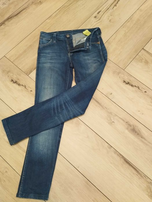 Okazja!!! Spodnie  damskie jeans Wrangler
