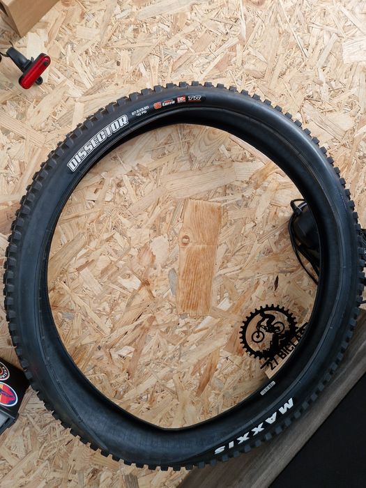 Maxxis dissector