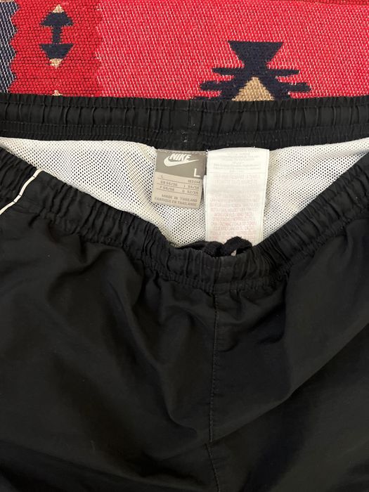 вінтажні шорти nike