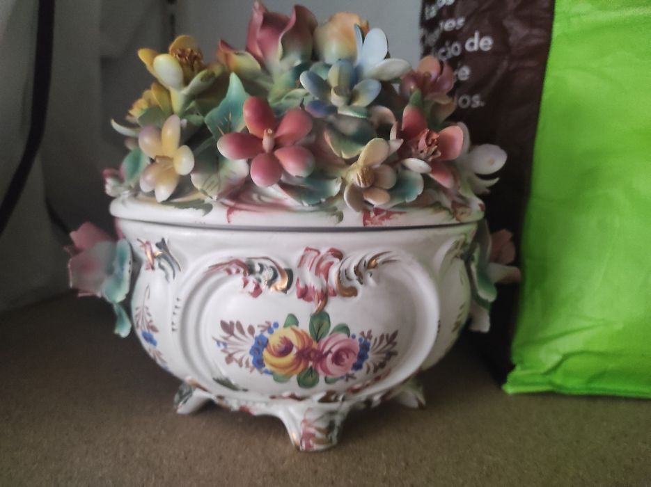 Porcelana antiga porta jóias rosas flores antiguidade