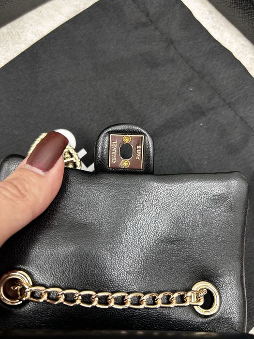 Брелок в стилі Chanel