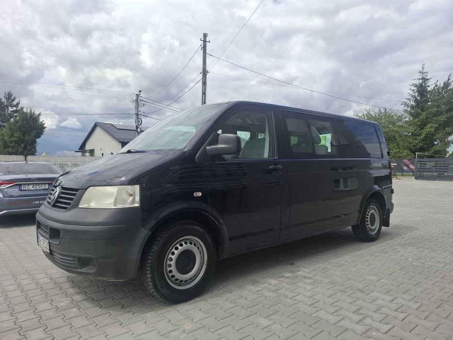 Volkswagen Transporter T5 , 2,5tdi . Rok 2008