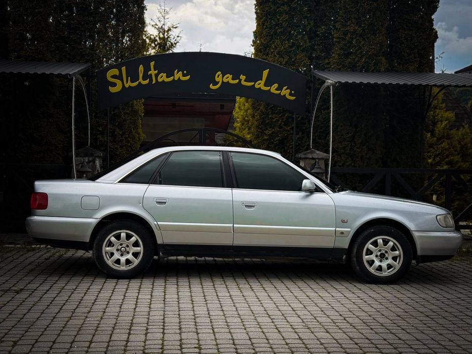 Audi A6C4 1997 рік