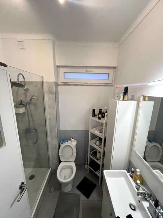 Para arrendar de quarto em rua Engenheiro Quartin Graça, 9