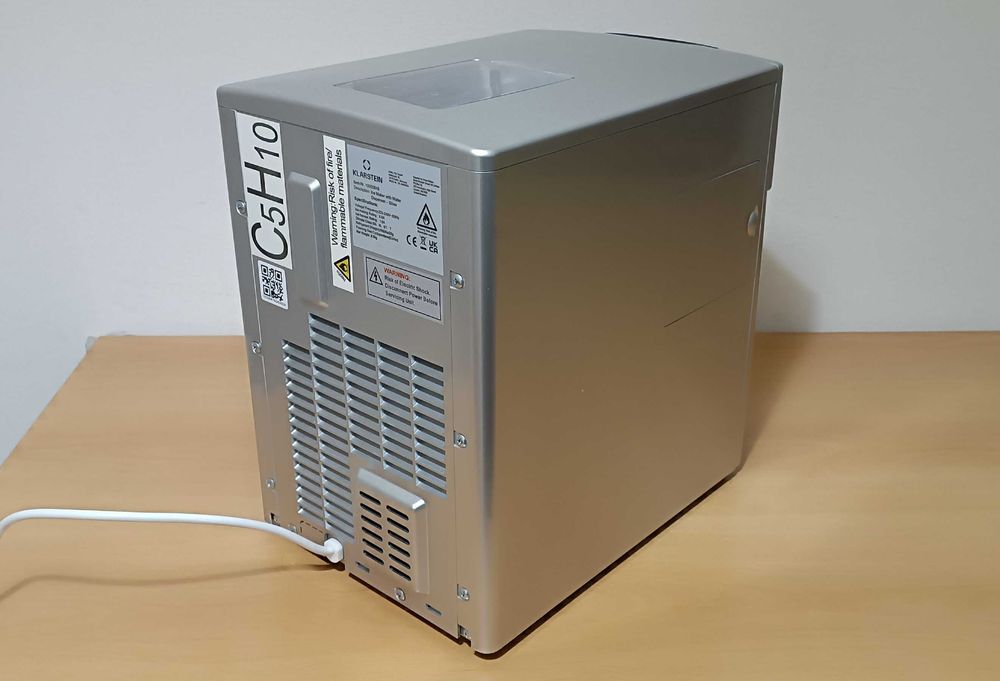 Máquina de gelo com dispensador de água fria